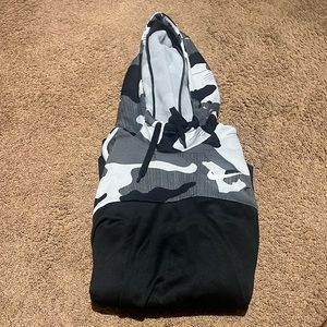 Nike dri-fit hoodie